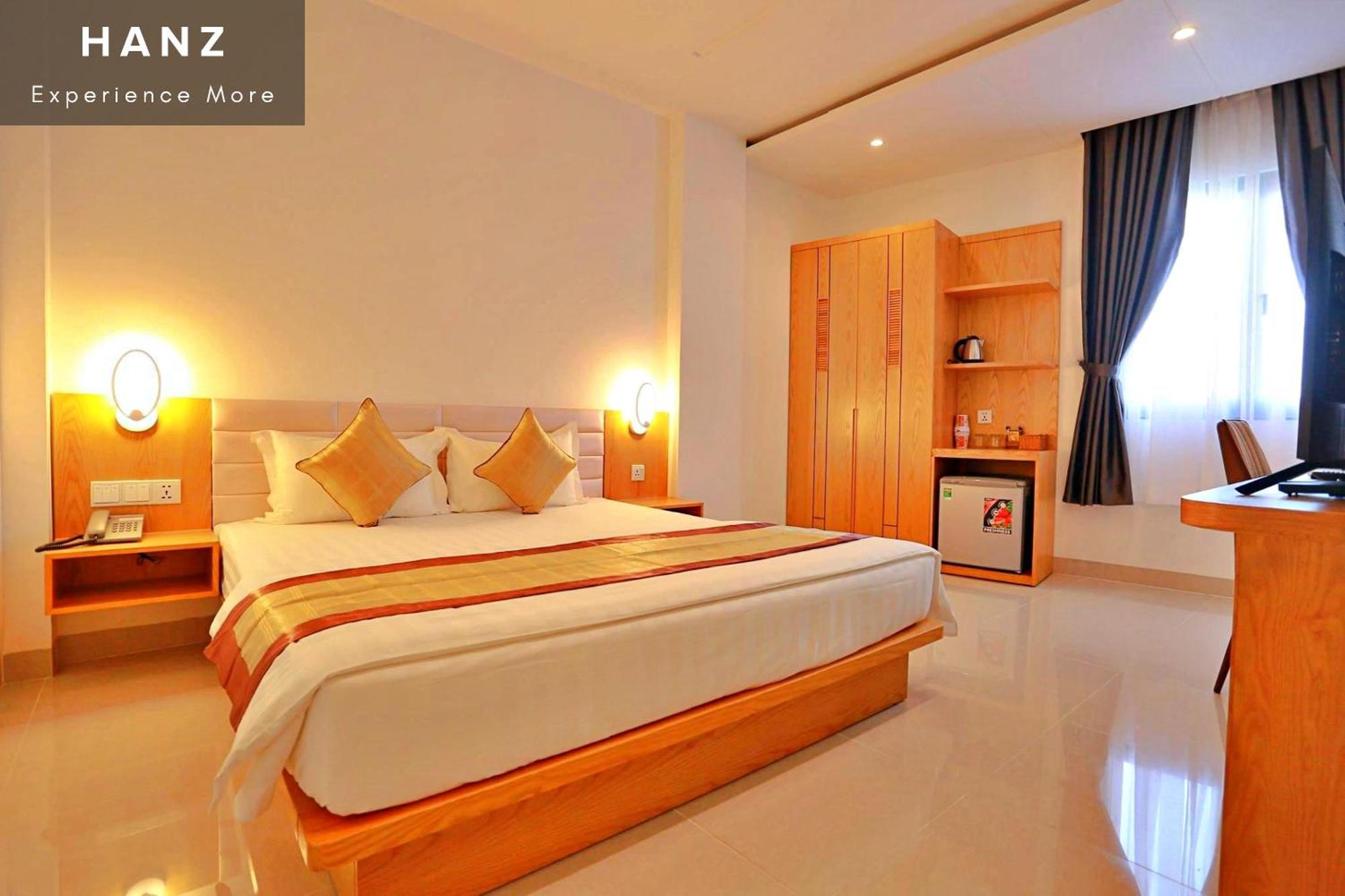 S79 Son Mi Hotel Хошимин Экстерьер фото